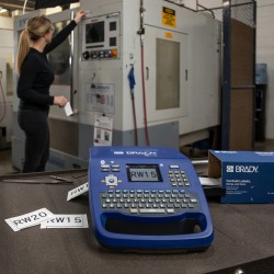 M710 Etiket Yazıcısı M710 Etiket Yazıcısı